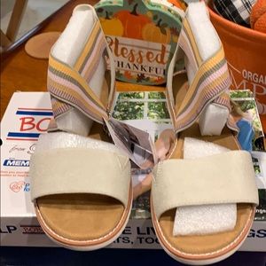 Multi color BOBS new size 10